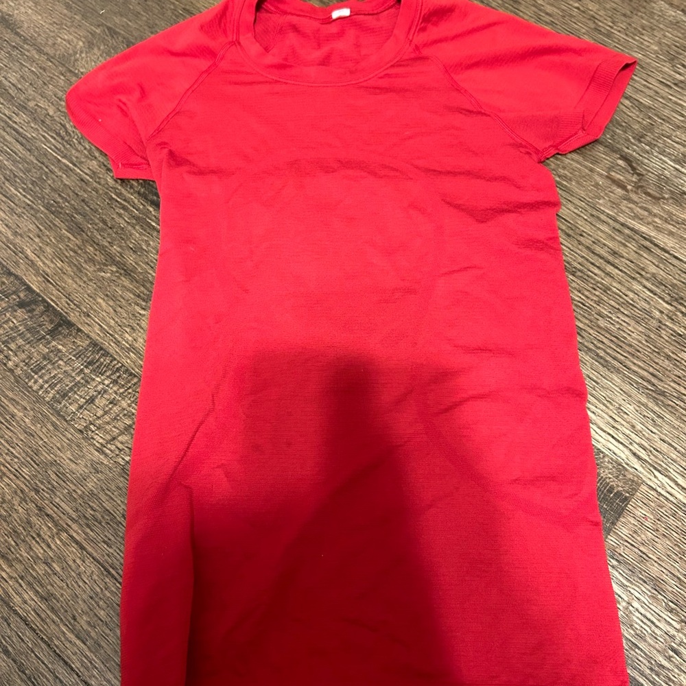 Lululemon Swiftly tech short sleeve